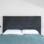 Apartment Spacious In
